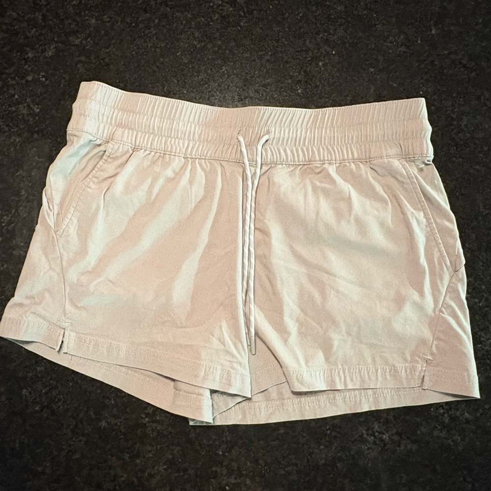 Avalanche Women's Khaki Shorts with Front & Back Pockets, Size L